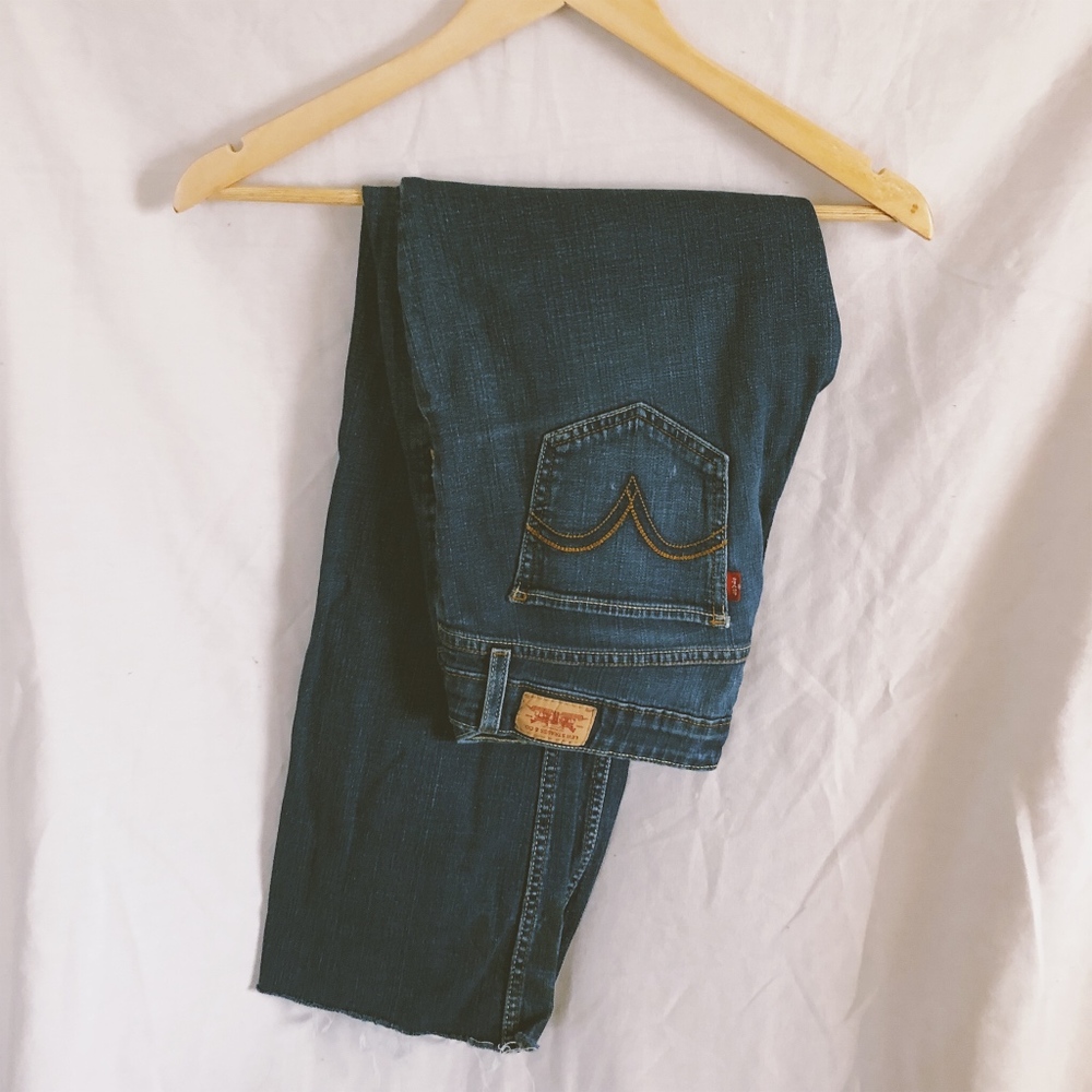 Levi's 524 too super low jeans